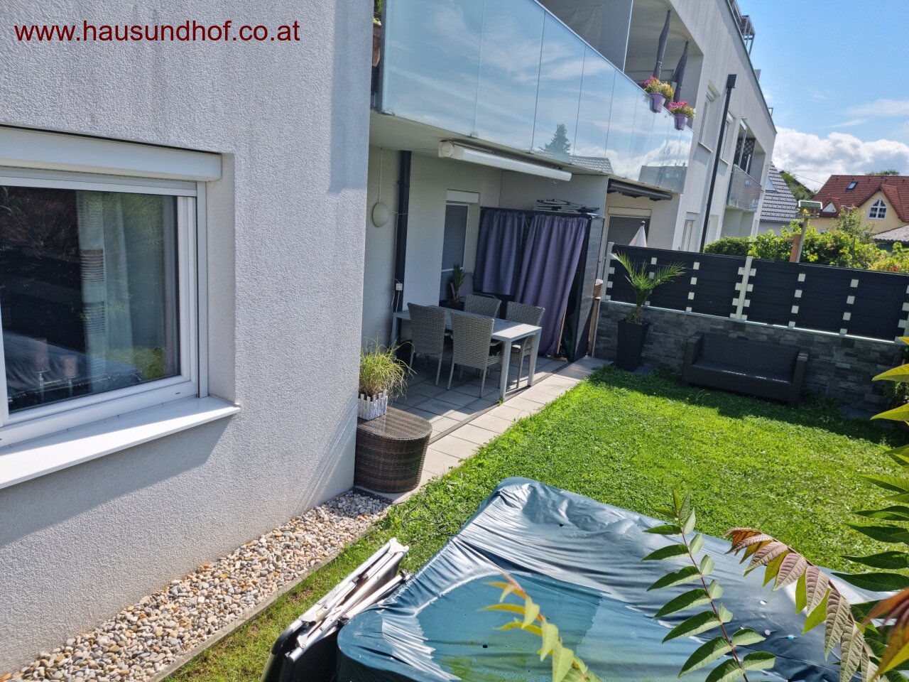 Gallneukirchen: Topmoderne Erdgeschosswohnung mit Eigengaren, Loggia und Tiefgaragenplatz 