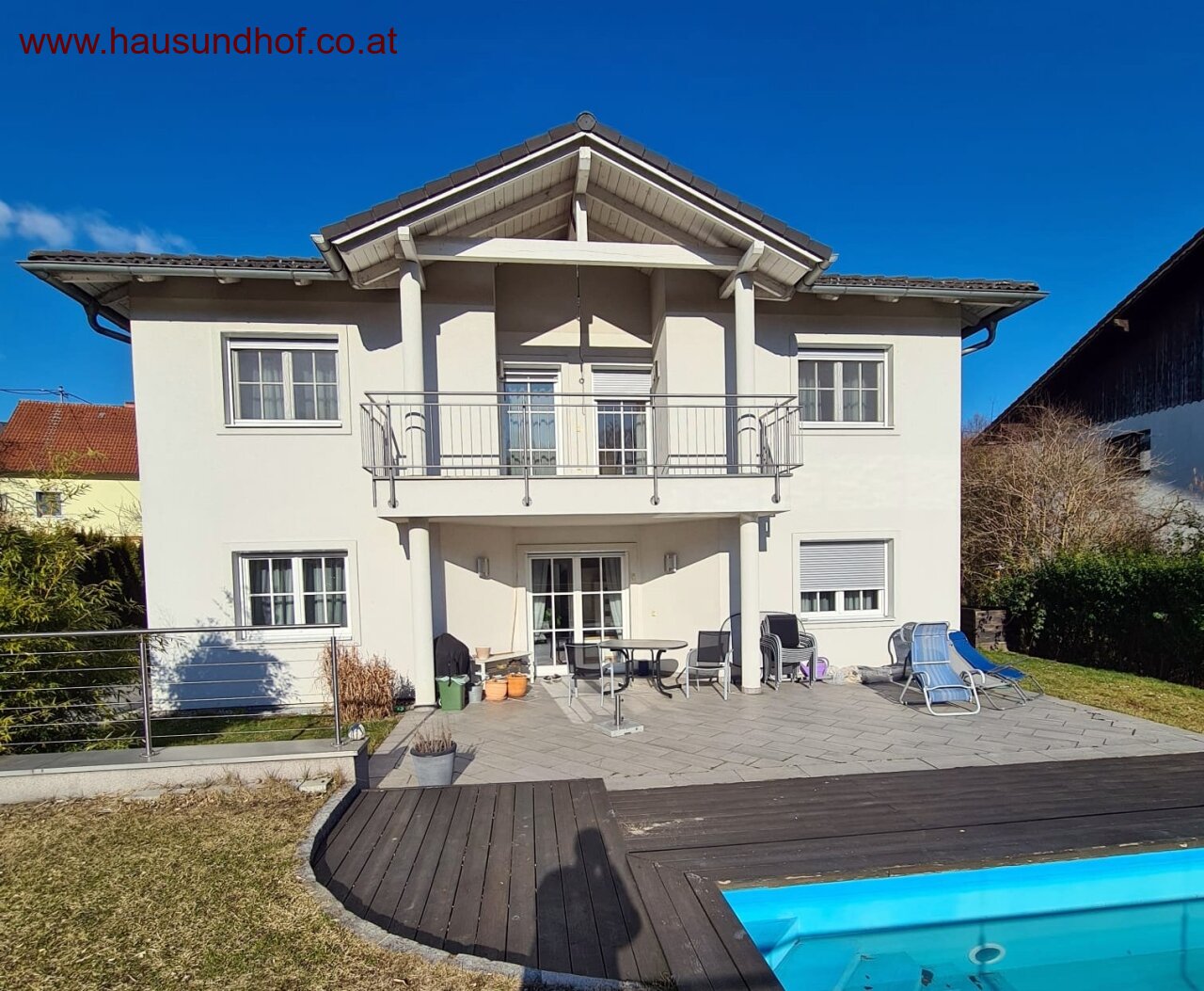 Engerwitzdorf: Imposante Liegenschaft in top Lage mit unverbautem Ausblick 