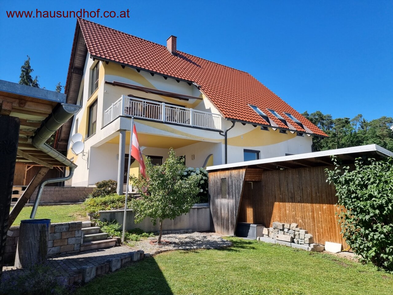 Alberndorf in der Riedmark: Imposante Liegenschaft mit traumhafter Aussicht in einer Sackgasse 