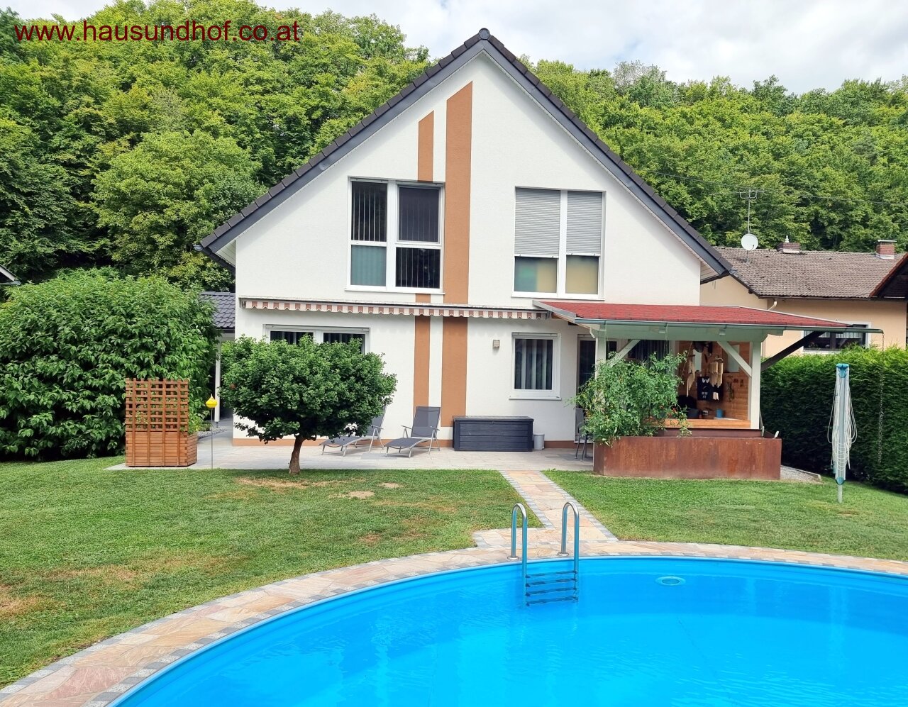 Gallneukirchen: 1 km von Gallneukirchen - topgepflegtes Einfamilienhaus mit Pool u. v. m. 