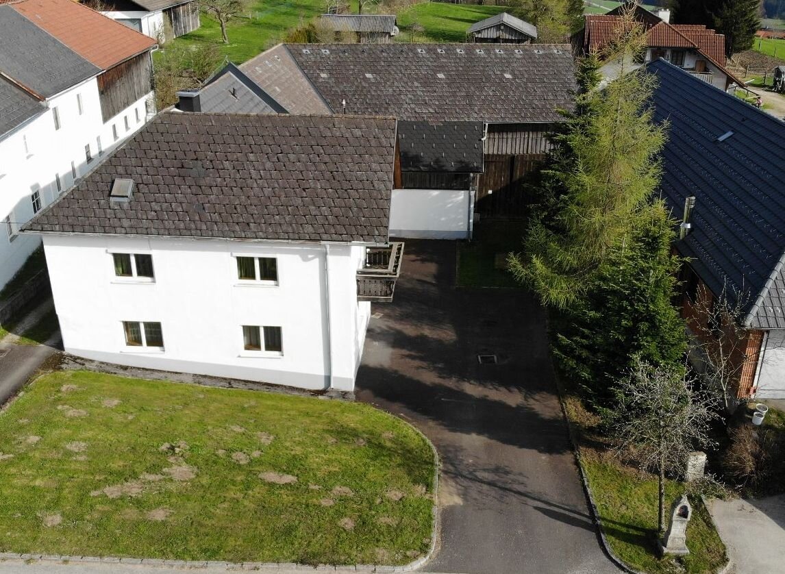 St. Oswald bei Freistadt: Sacherl in kleinem Dorf mit 1,5 Hektar 