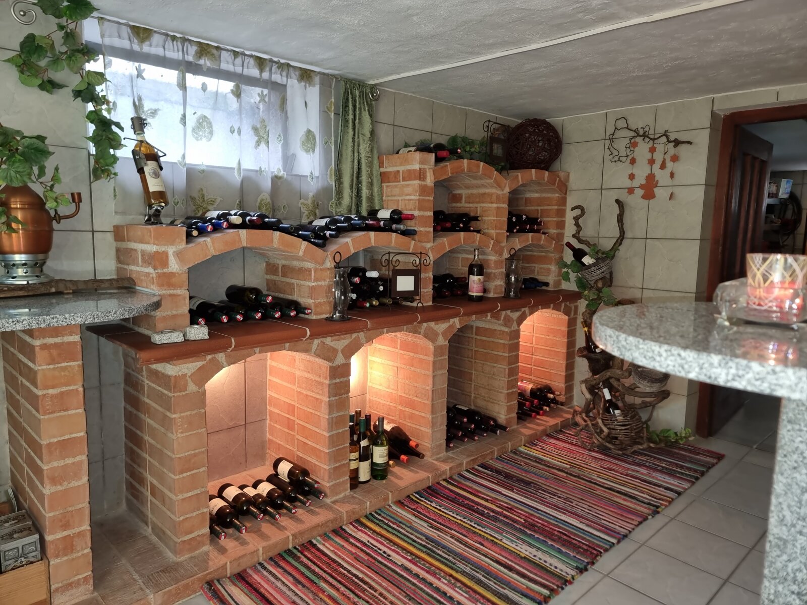 Gepflegtes Ein-/Zweifamilienhaus mit Pool und eigenem Brunnen in Traun