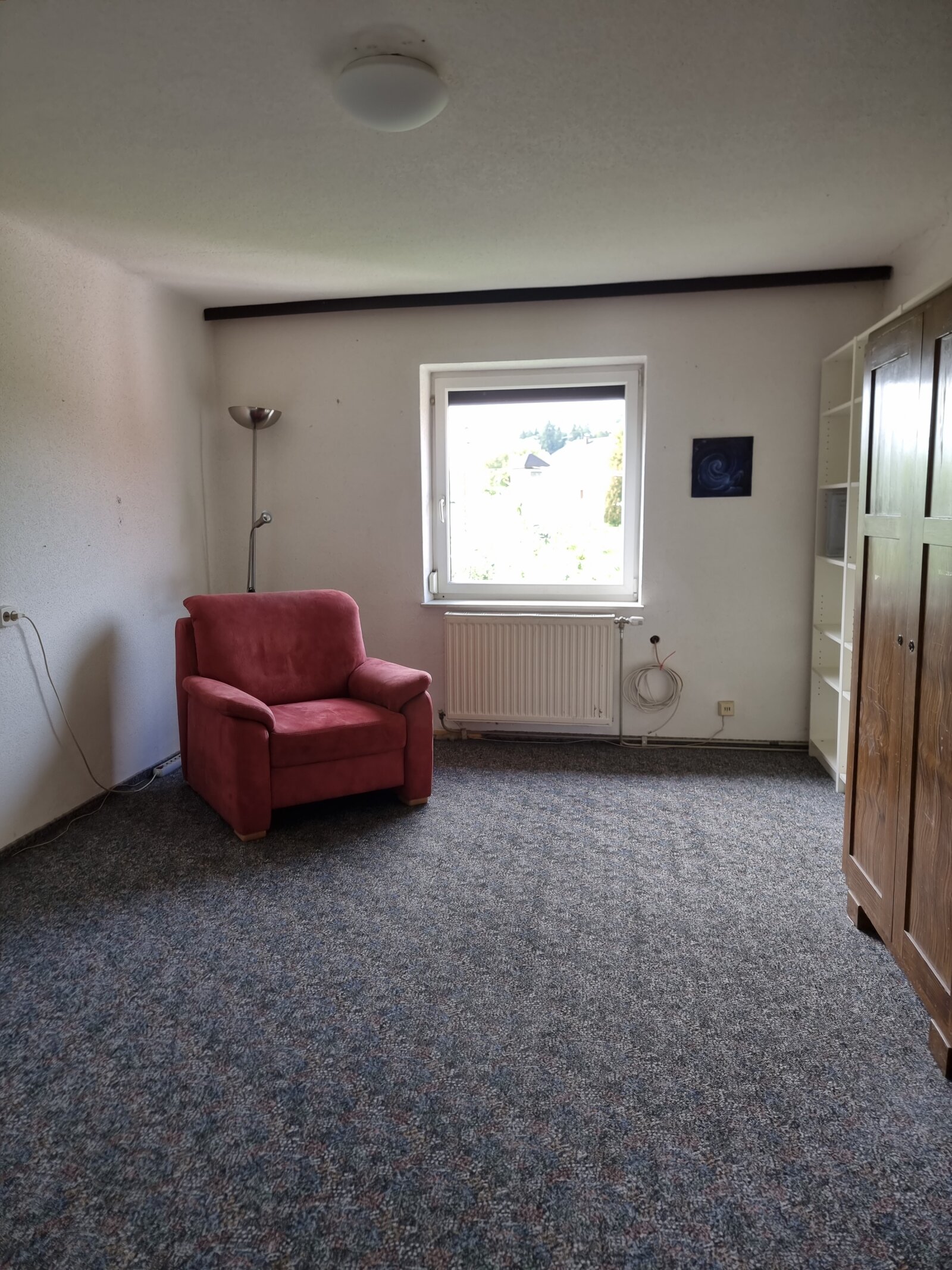 Ein- oder Zweifamilienhaus auf großem Grundstück am Stadtrand von Rohrbach-Berg mit Doppelgarage und altem Obstbaumbestand“