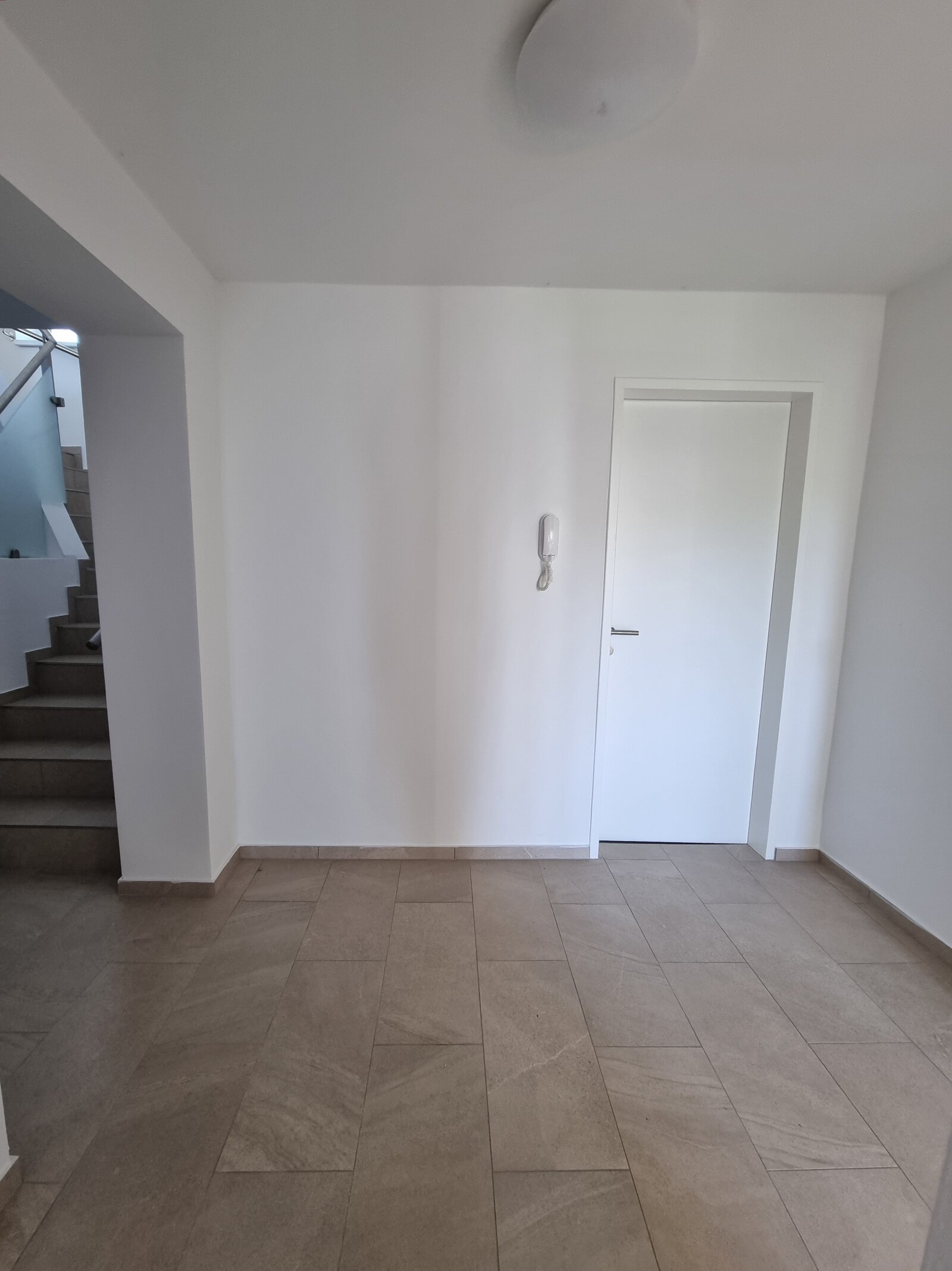 Sackgasse! Kernsaniertes Einfamilienhaus mit schöner Fernsicht