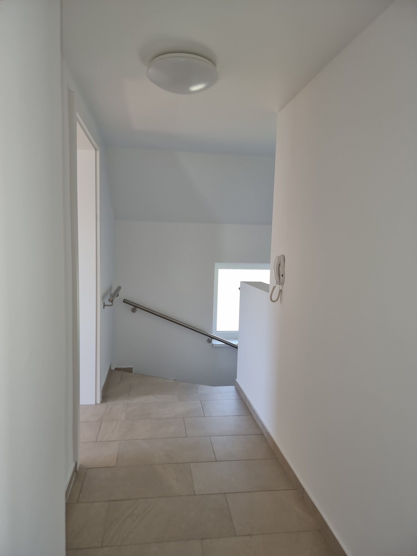 Sackgasse! Kernsaniertes Einfamilienhaus mit schöner Fernsicht