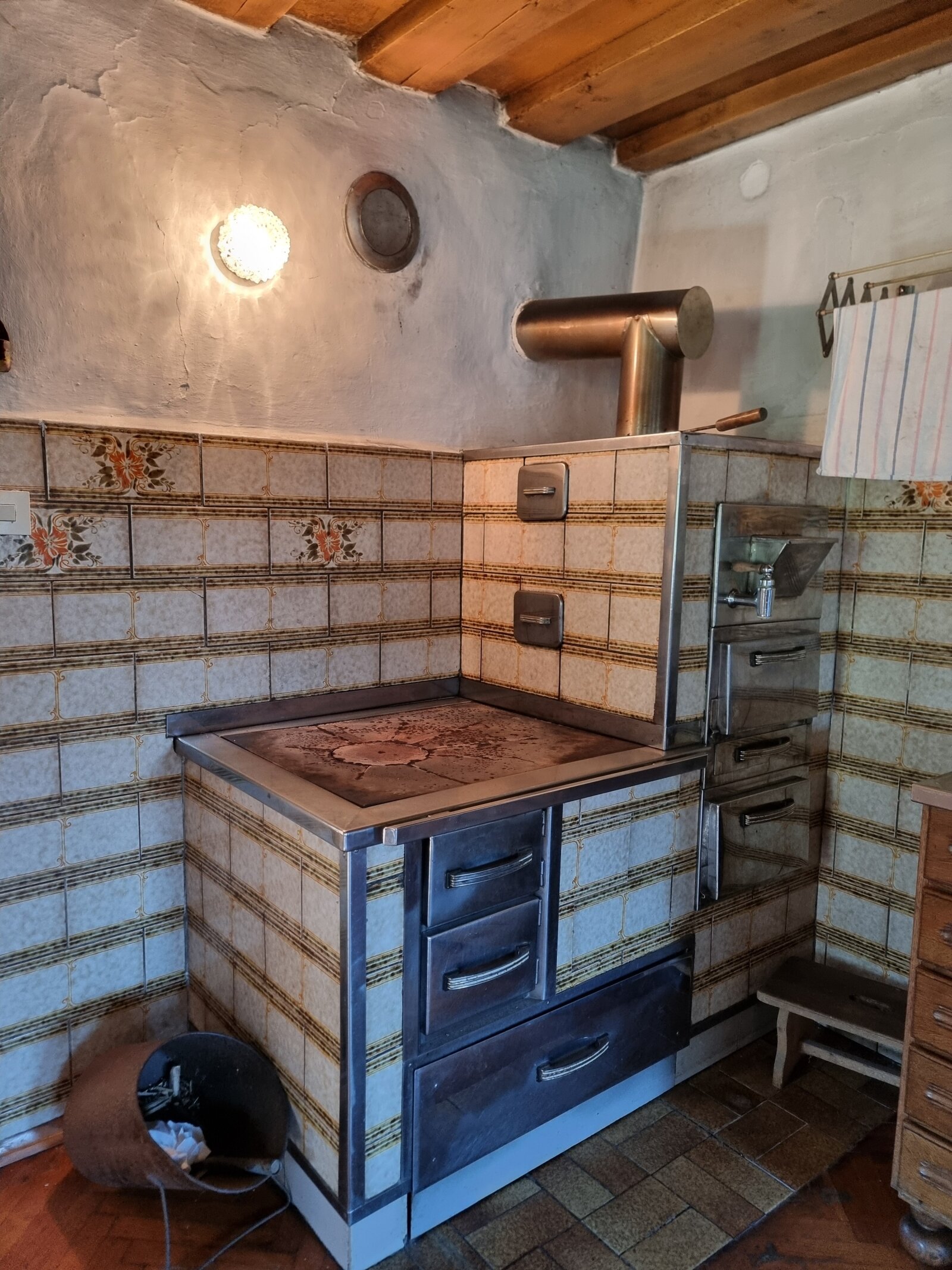 Traditionelles Sacherl im Mühlviertel sucht Liebhaber mit handwerklichem Geschick