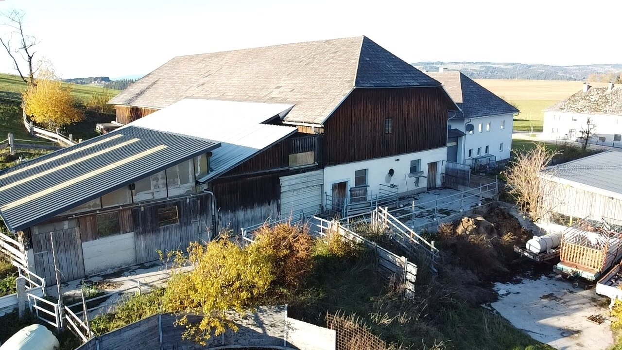 Mühlviertler Vierkanthof mit 35 ha arrondierter Fläche und Potenzial – ruhige Lage, ca. 40 km von Linz entfernt