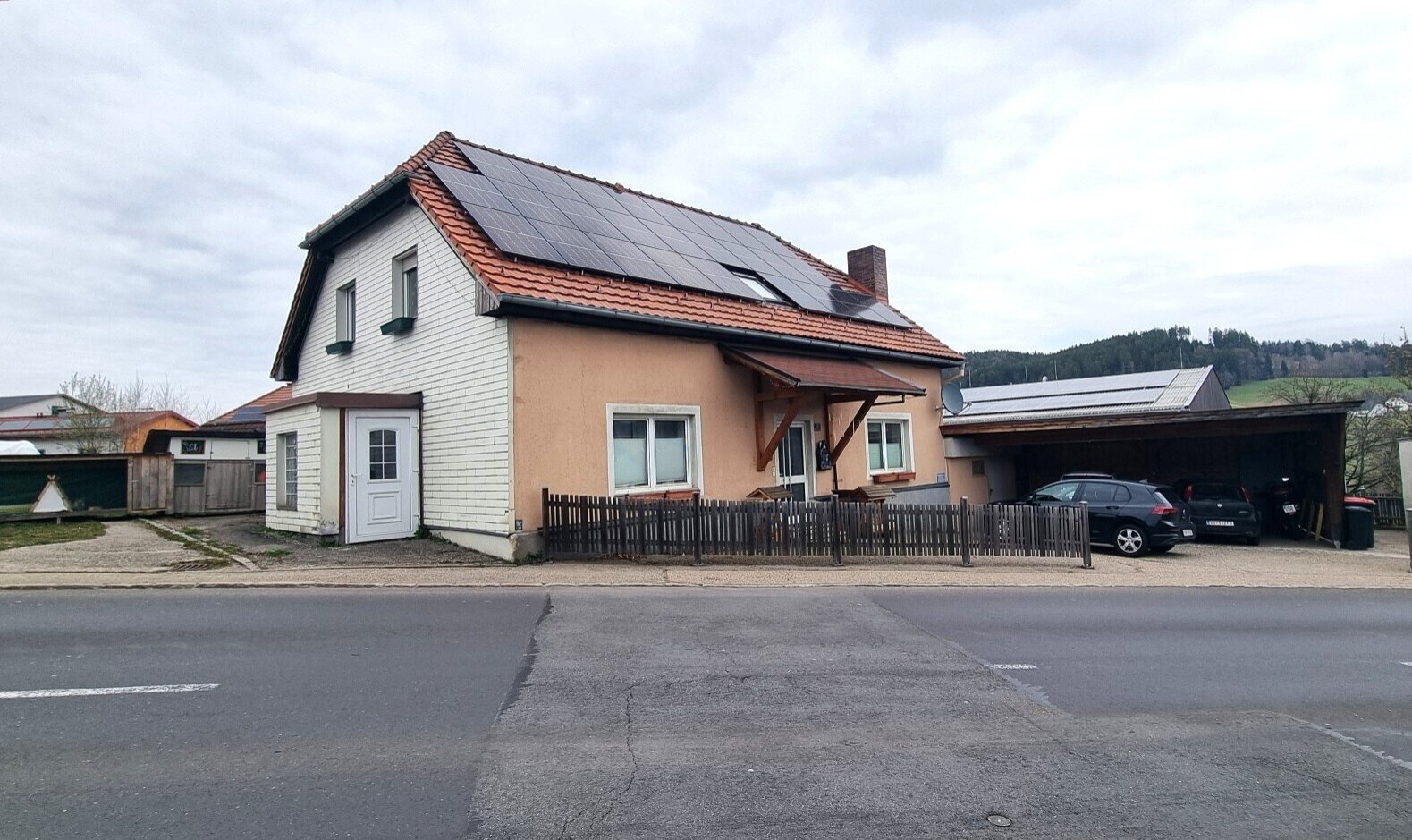 Großzügiges Raumangebot mit vielseitiger Nutzung  