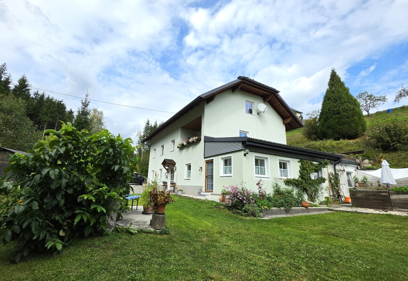 Paradies für Naturliebhaber - charmantes Landhaus auf 6500m² Grund