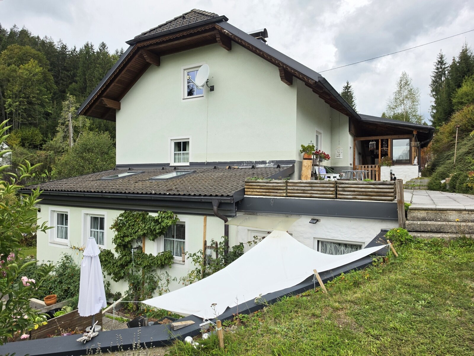 Paradies für Naturliebhaber - charmantes Landhaus auf 6500m² Grund