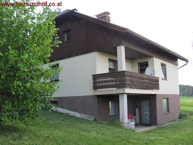 Schönegg: Einfamilienhaus am Waldrand, kein direkter Nachbar 