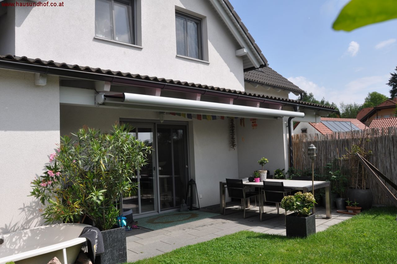 Luftenberg: Reihenhaus mit uneinsehbarem Garten und minimalen Betriebskosten 