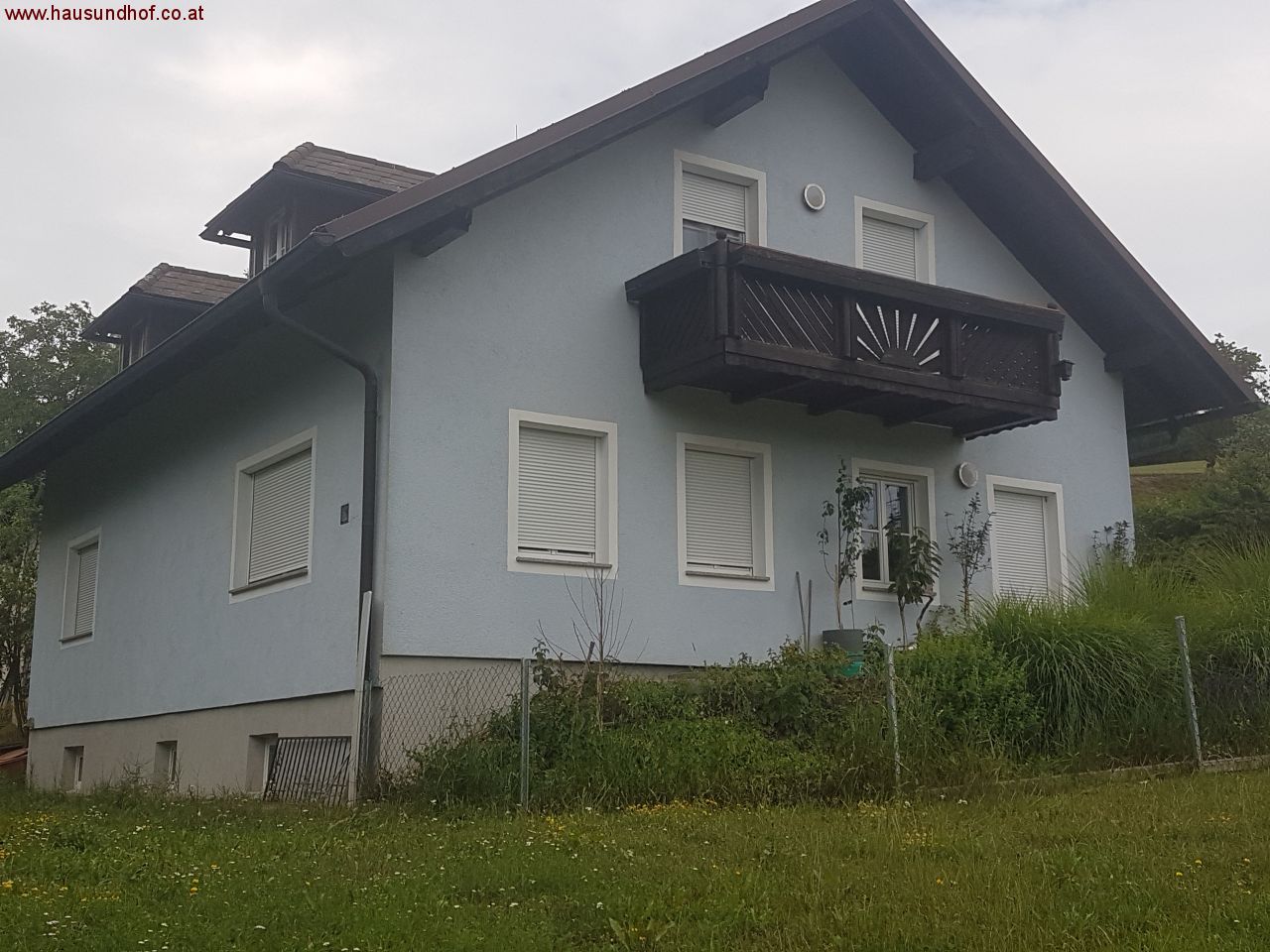 St Martin: Vollunterkellertes Einfamilienhaus in ruhiger Lage 