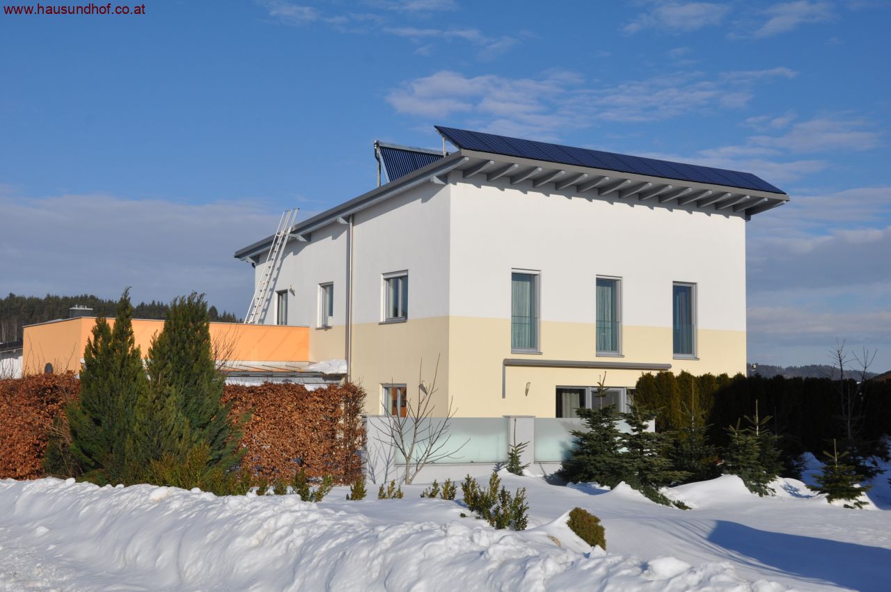 Haibach: 15 km Linz-Auhof -  Familientraum mit Salzwasserpool 