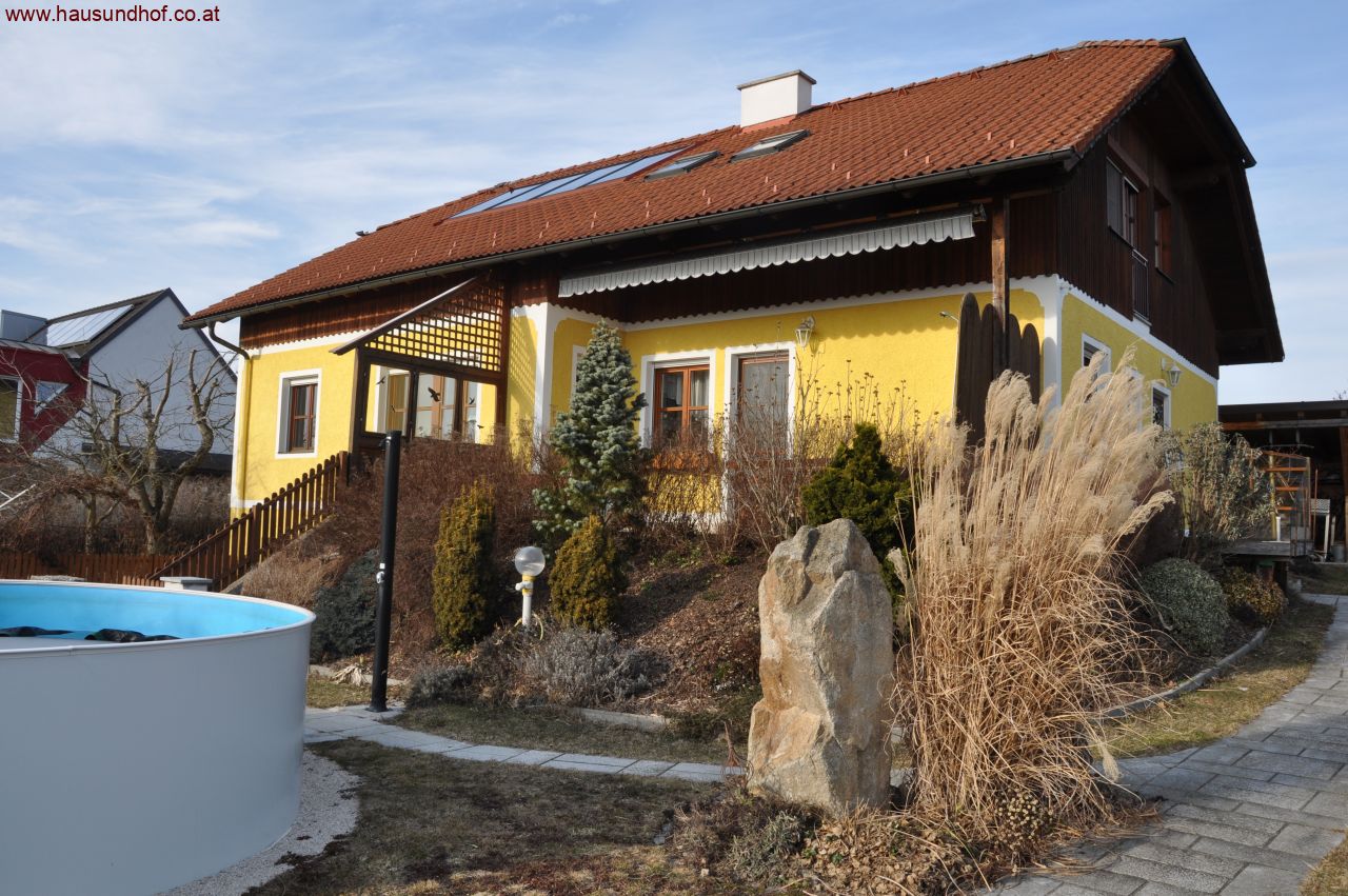 Alberndorf: Vollunterkellertes Einfamilienhaus 18 km von Linz-Auhof - sonnige Lage 