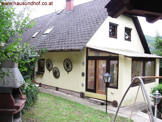 Puchenau: Wohnungseigentum auf 1774 m² großem Grundstück in Puchenau 