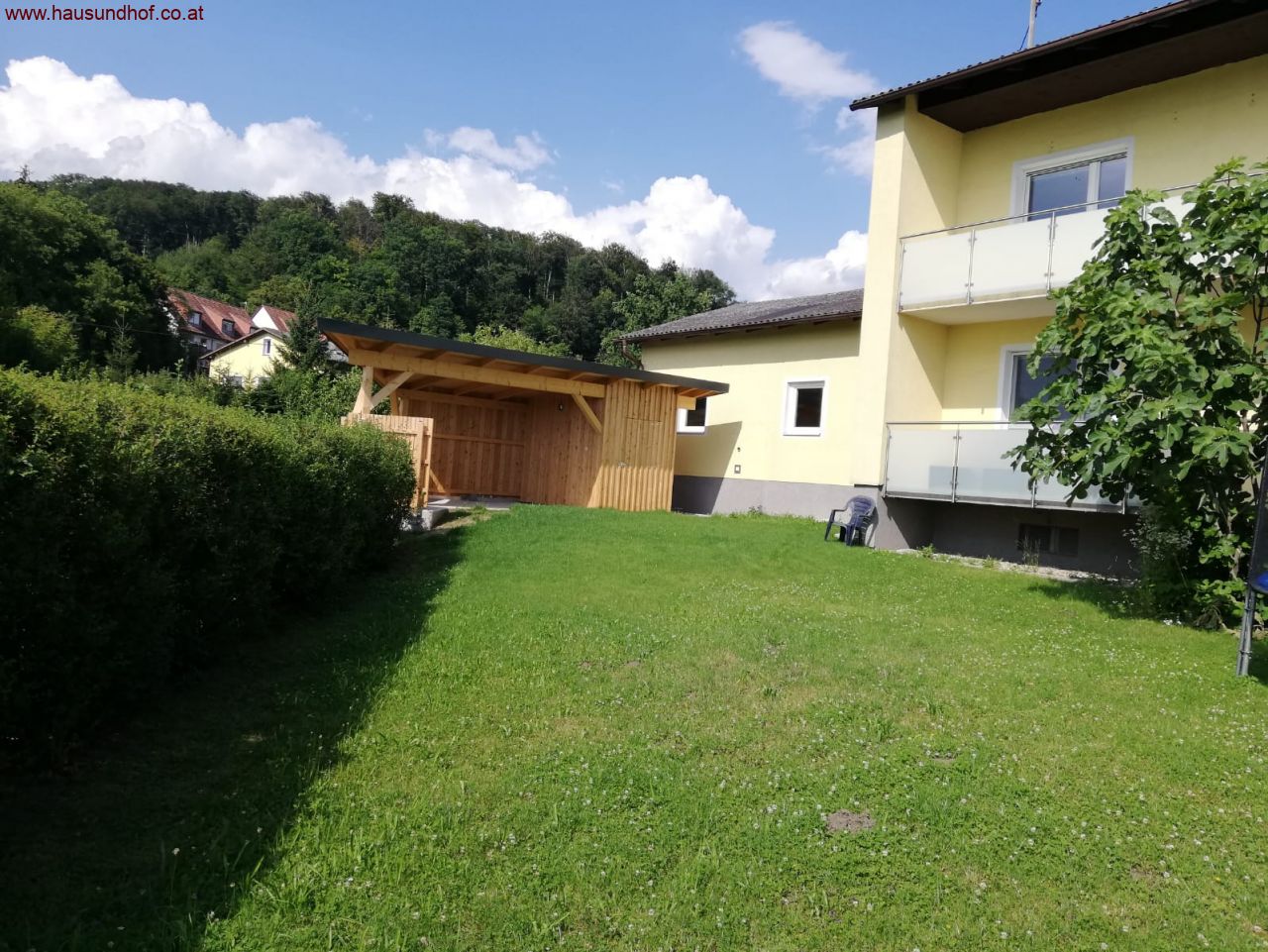 Plesching-Katzbach: Renovierte Haushälfte - horizontal geteilt im Zweifamilienhaus 