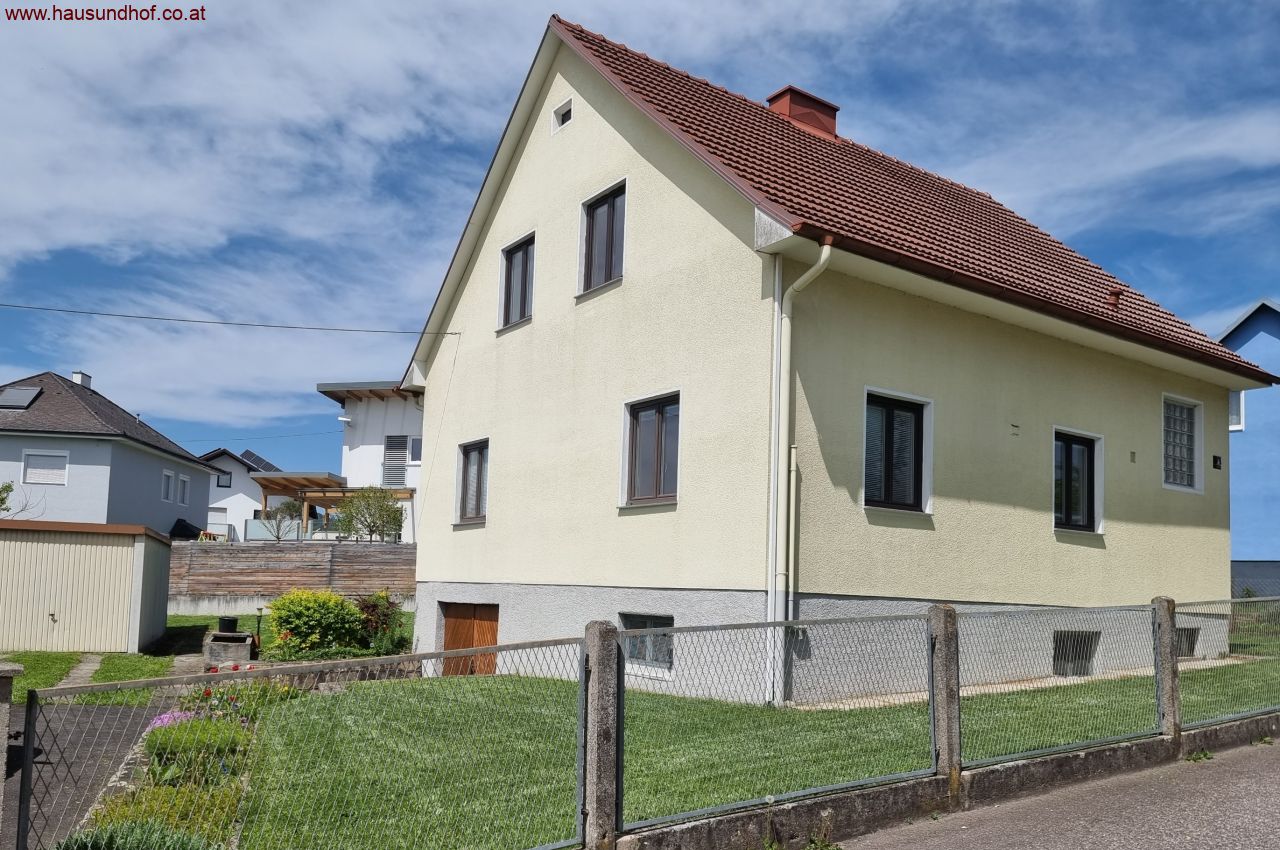 Gallneukirchen: Einfamilienhaus in zentraler, ruhiger Lage. 