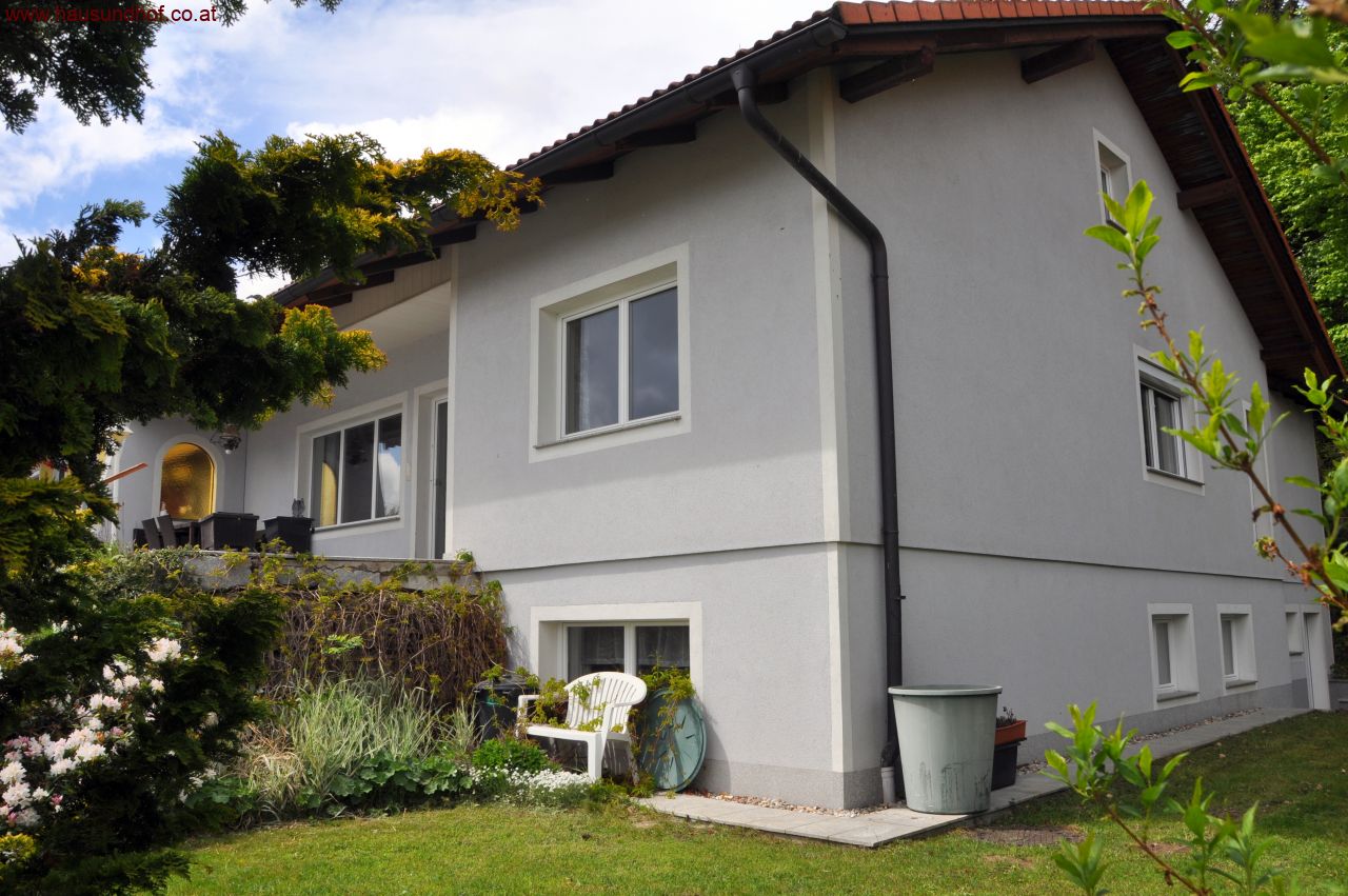 Altenberg bei Linz: Imposante Lage mit Aussicht bis ins Gebirge  