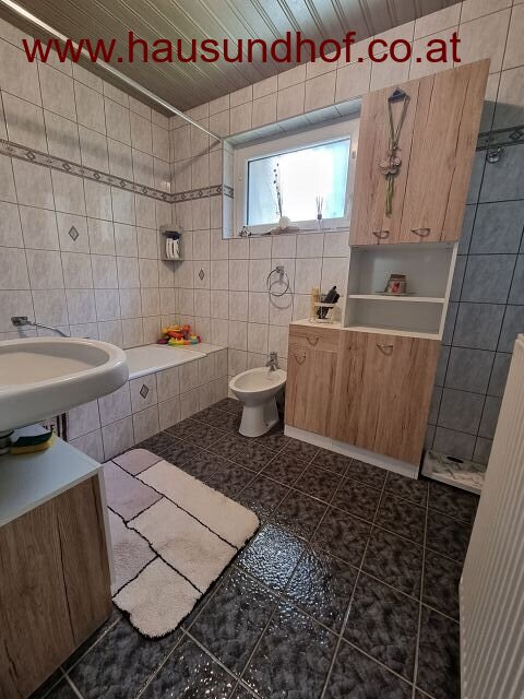 Badezimmer EG