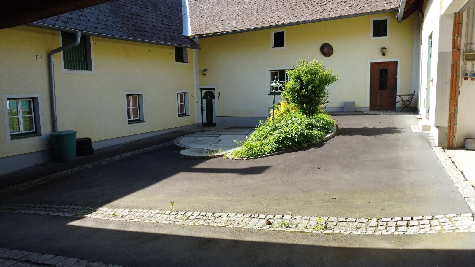 Arbeiten & Wohnen im Speckgürtel von Linz – Hof auf großem Bauland & optionalem Landwirtschaftsgrund 