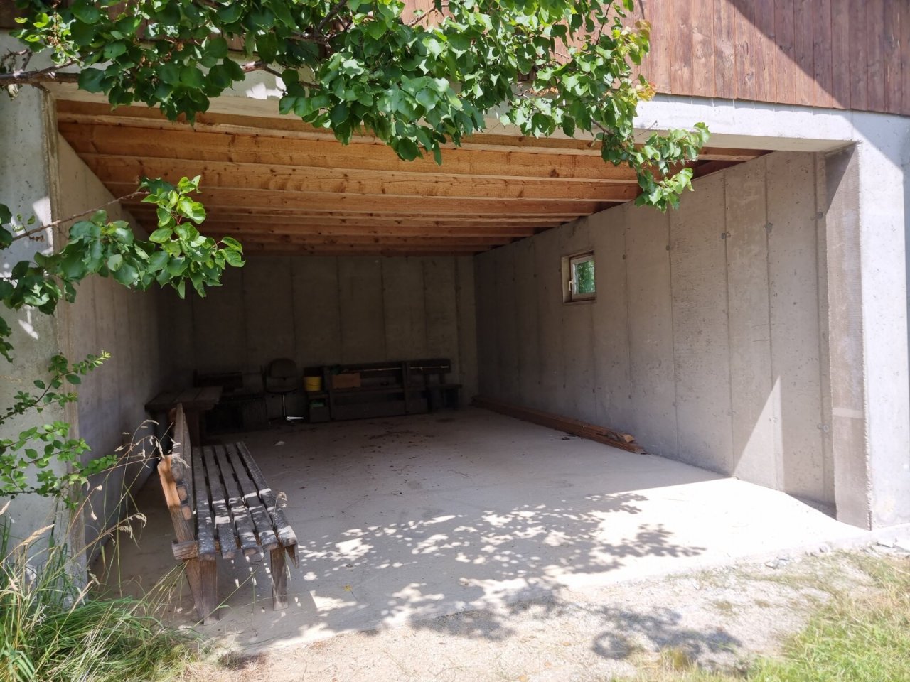  Garage/Laube