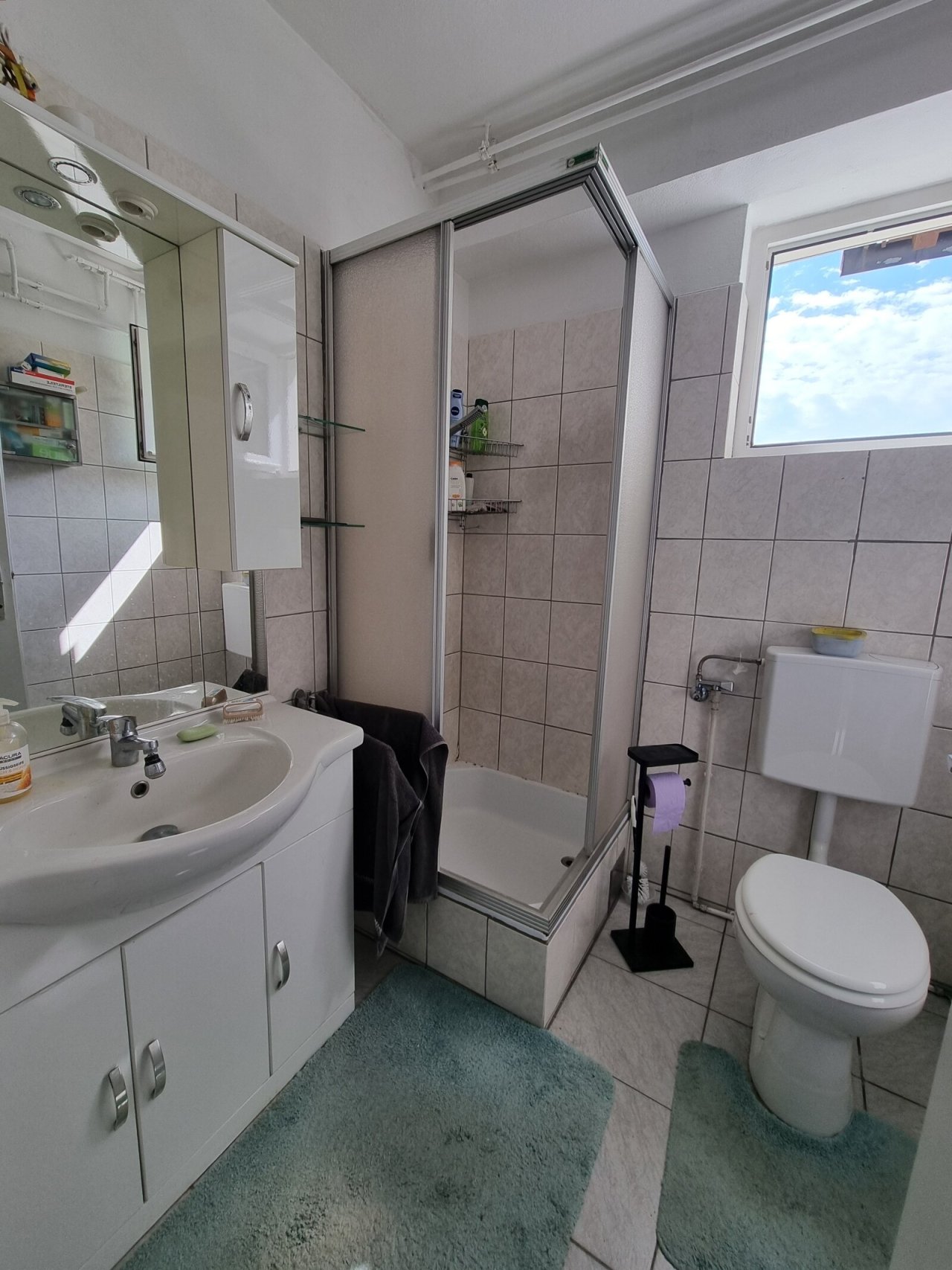  Badezimmer mir WC