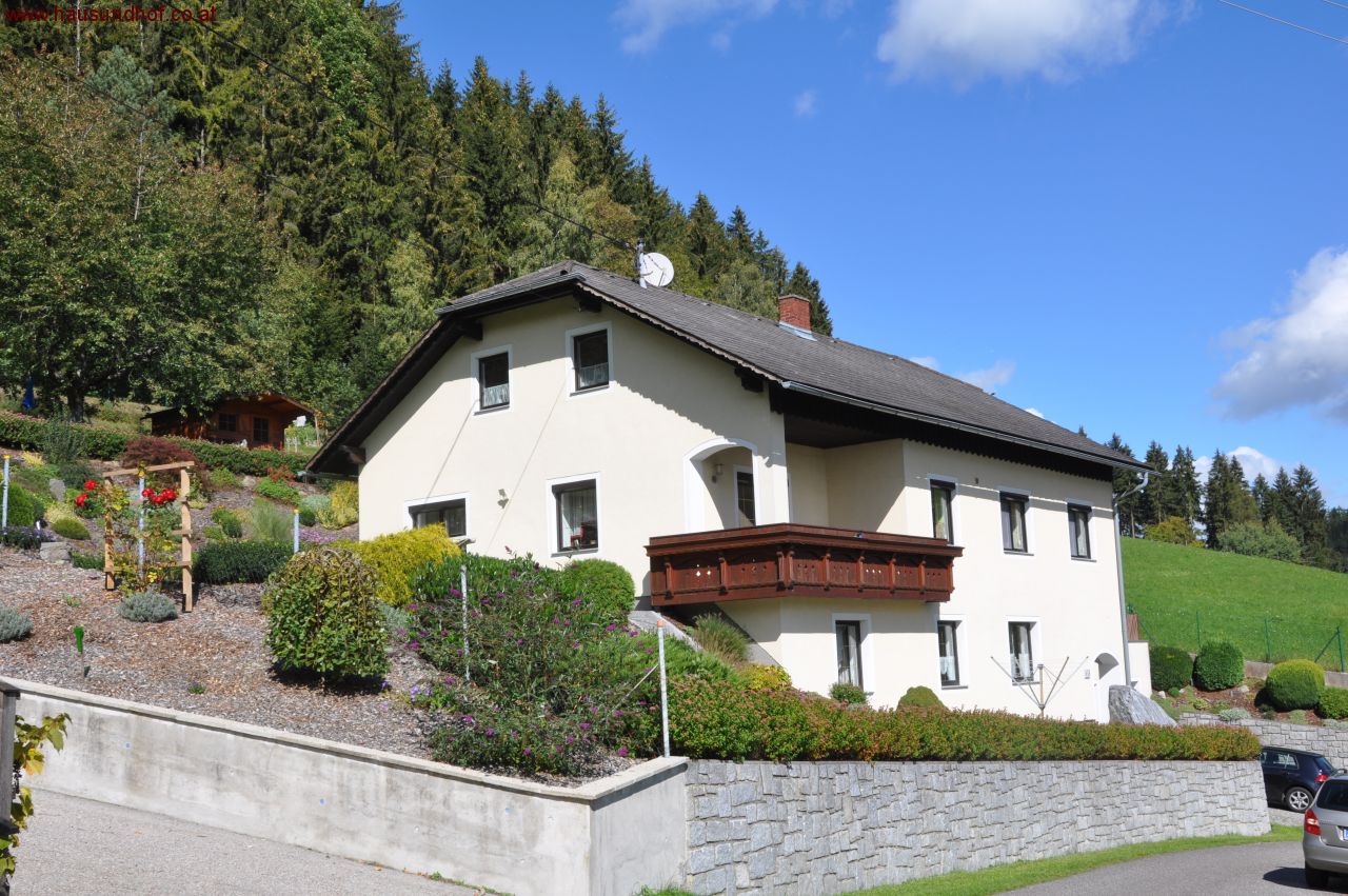 Reichenau im Mühlkreis: Ruhelage -  25 Autominuten von Urfahr mit 890 m² Bauland und 760 m² landwirtschaftlichem Grundstück  