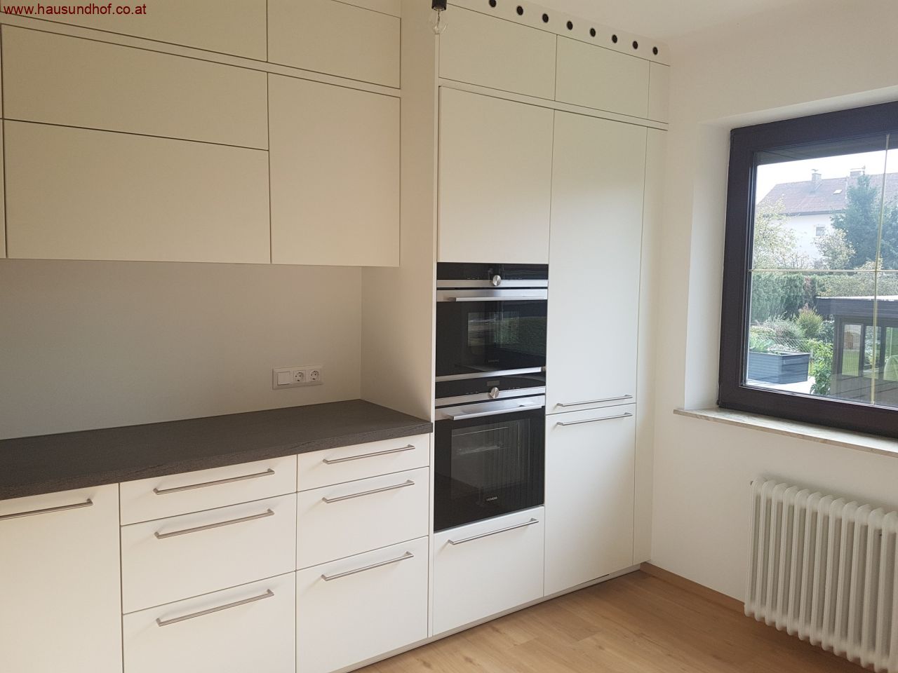 Leonding: Erstbezug nach Renovierung mit Garage, Garten und Keller 